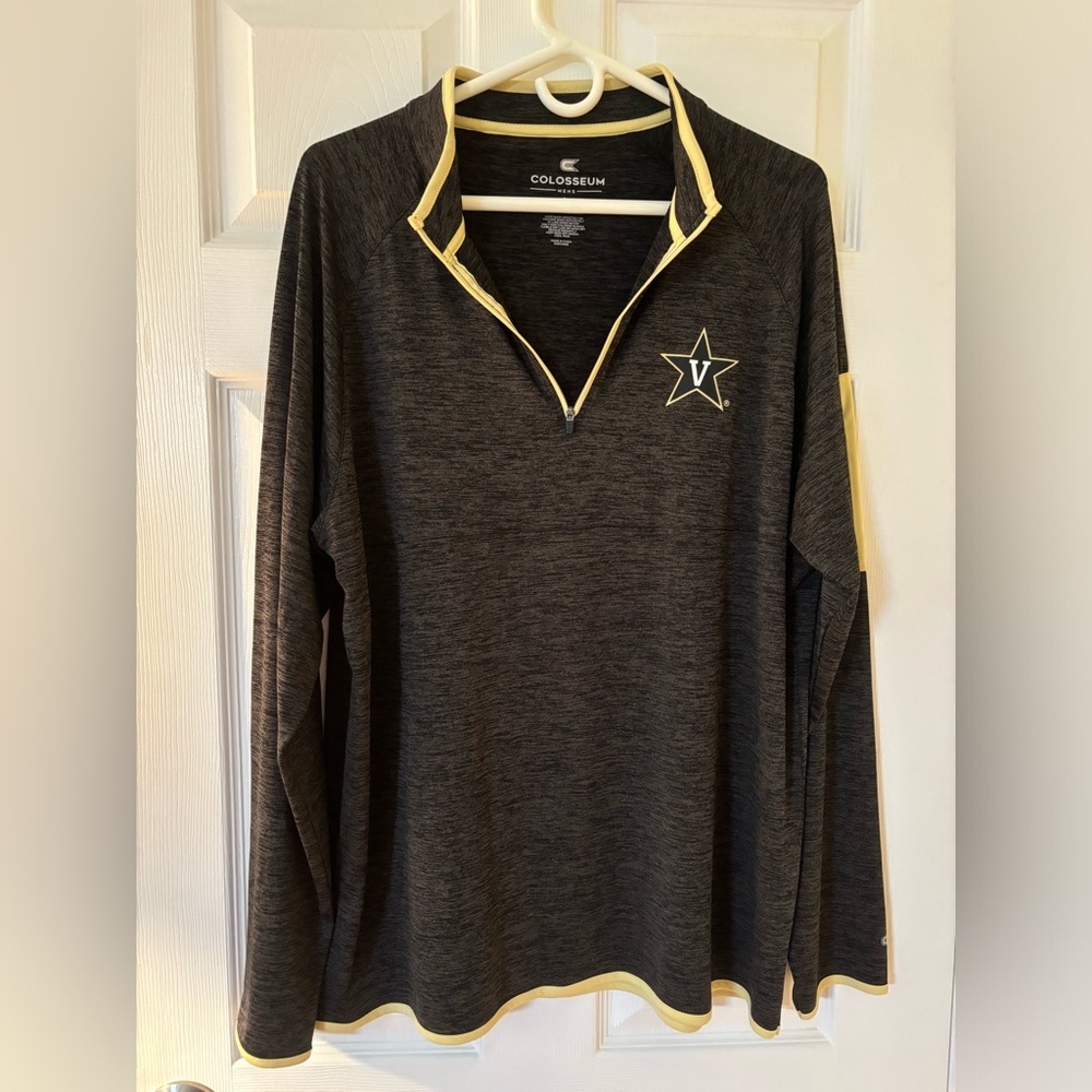 Vanderbilt Commodores Men’s Large Pullover Sweatshirt Gray 1/4 Zip NWOT